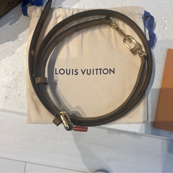 Louis Vuitton pochette Métis in reverse monogram - Picture 12 of 13